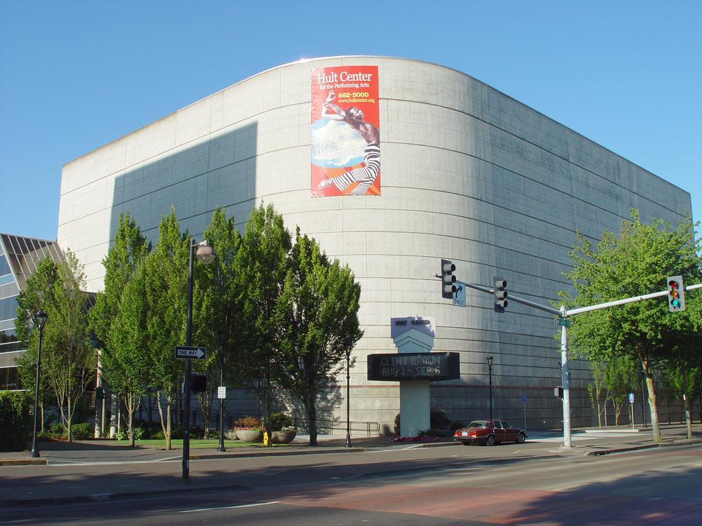 Travelodge By Wyndham Eugene Downtown/University Of Oregon Exteriér fotografie